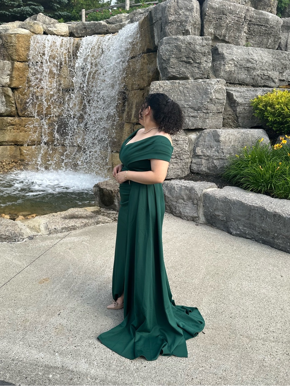 Women’s Elegant Off-Shoulder Emerald Green Evening Gown with High Slit size XL